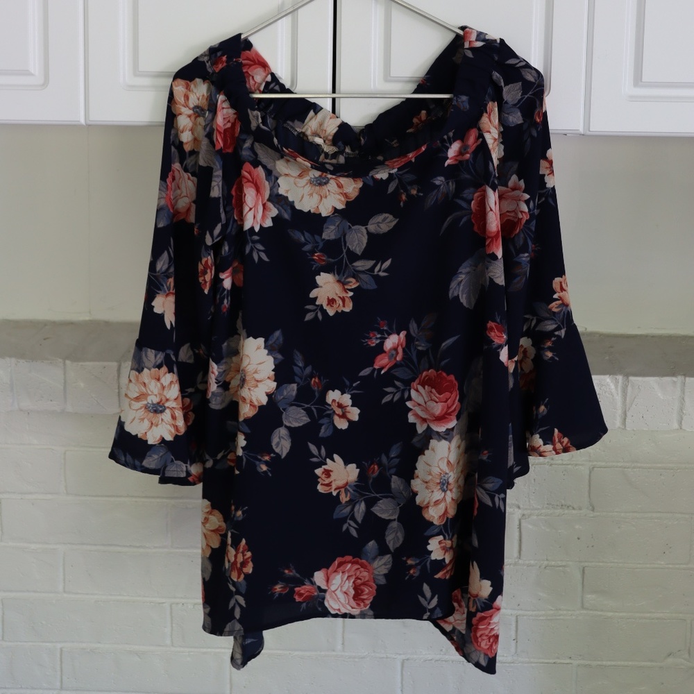 Long Off-the-Shoulders Floral Bell Sleeves Blouse